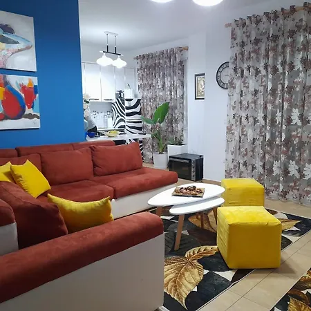Xhindole Luxury شقة فلورا