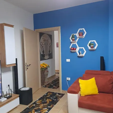Apartmán Xhindole Luxury *