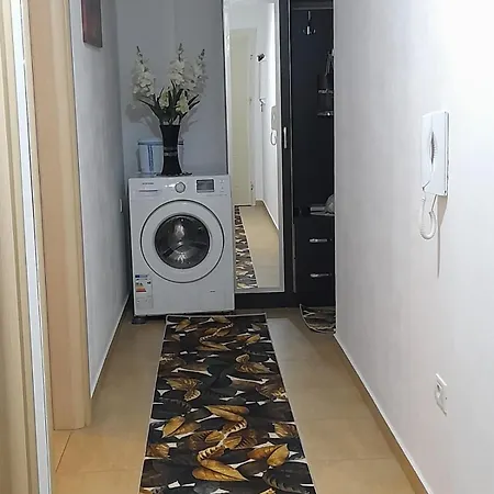 Xhindole Luxury