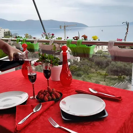 Apartment Xhindole Luxury
